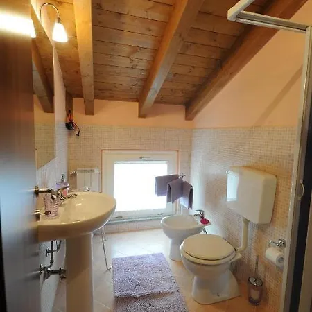 B&B A Suello 3* Suello